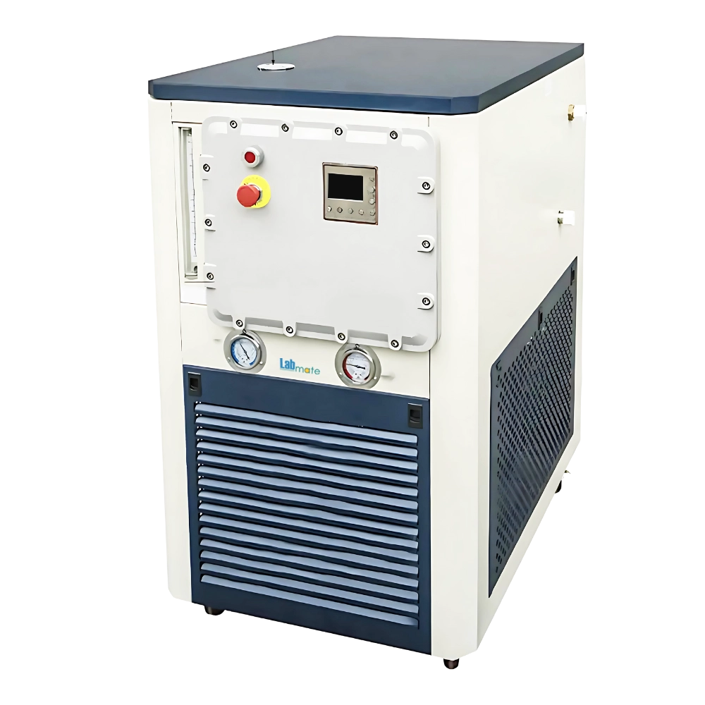 Thermal Circulator with caster wheels and ventilation window