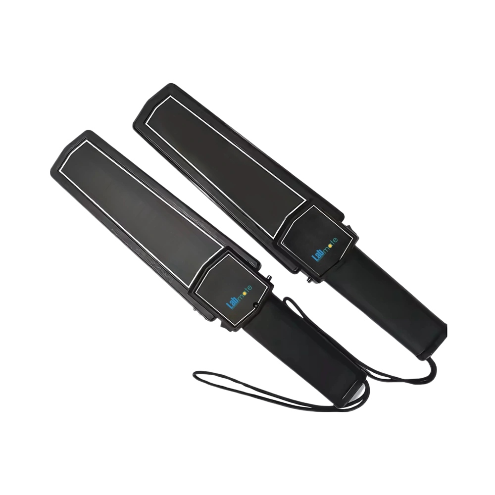 Portable metal detector with large scan surface