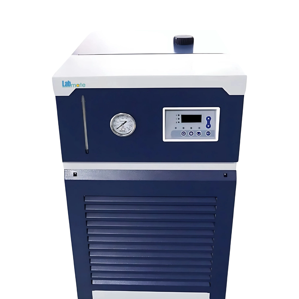 Recirculating Chiller offering spacious reservoir and vacuum gauge